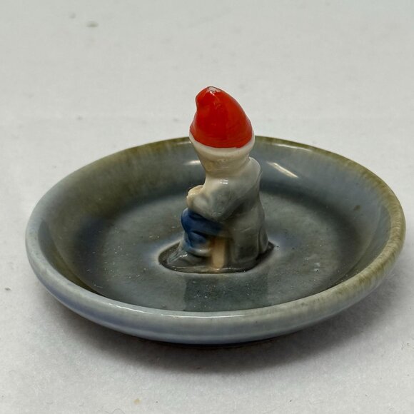 VTG Wade Irish Porcelain Leprechaun Gnome Elf Pixie Cobbler Pin Trinket Dish - Picture 7 of 8
